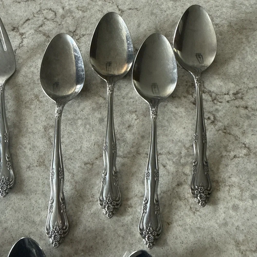 Vintage Roger's Stainless Flatware Mixed Set Of 18 Dream Rose Forks Spoons Read